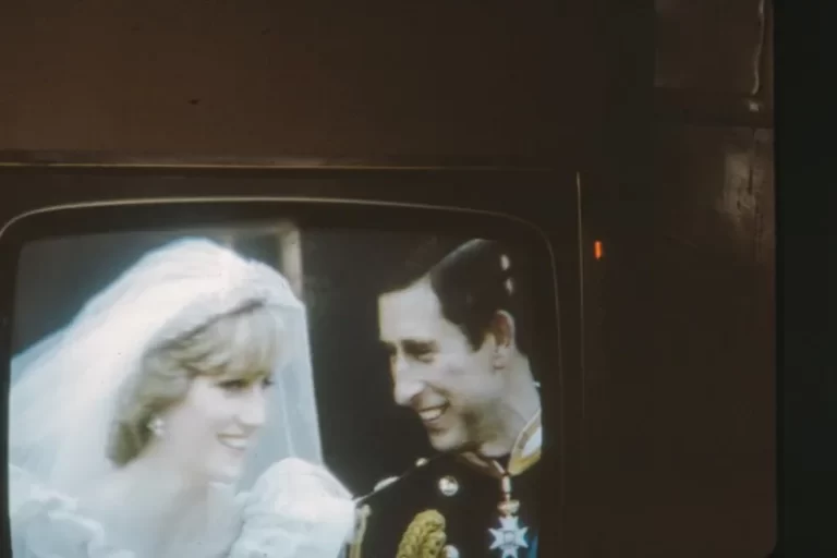 A picture of prince charles and princess diana from the 1980's monarchy