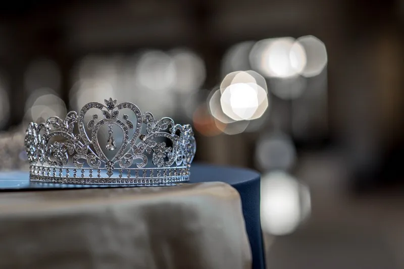 An aristocratic crown