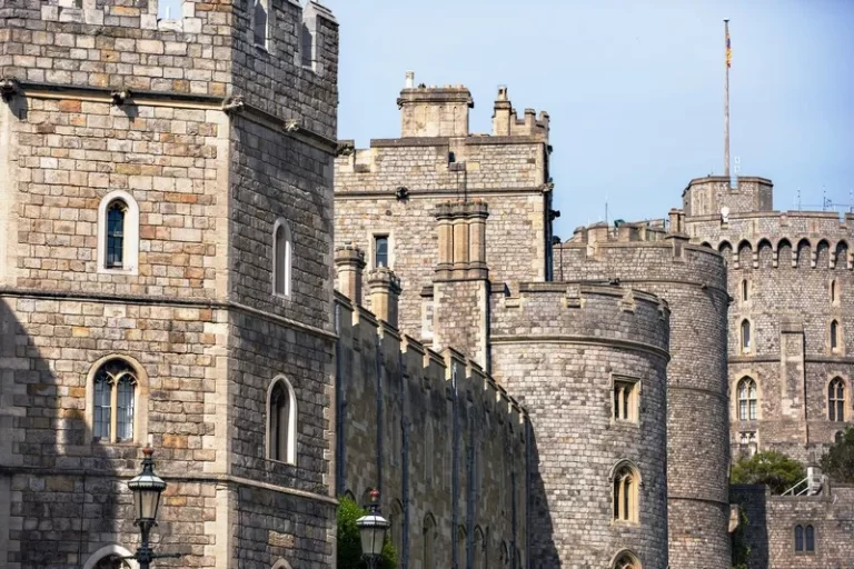 A UK monarchy castle