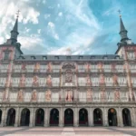 An aristocratic building