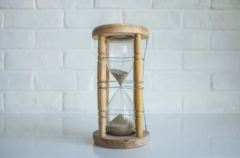 A sand timer late modernity