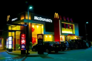 A mcdonalds joint at night