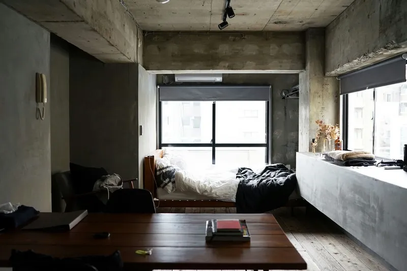 An austere apartment