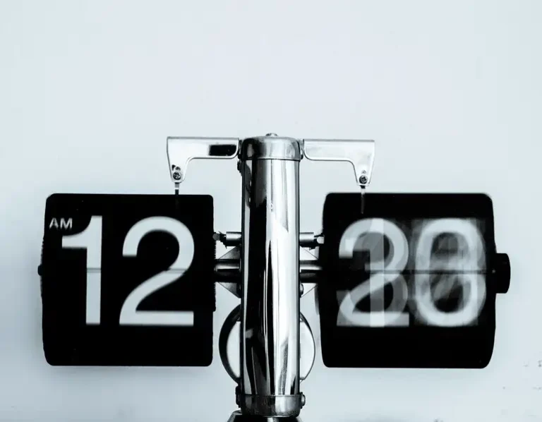 Some kind of strange flip clock